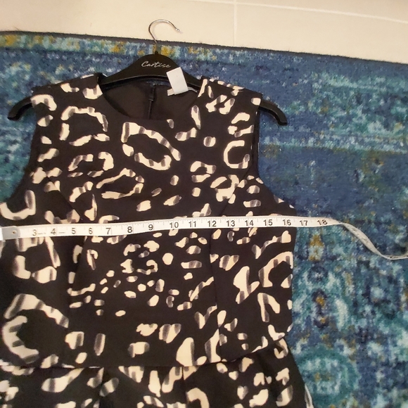 H&M dress - Picture 5 of 7